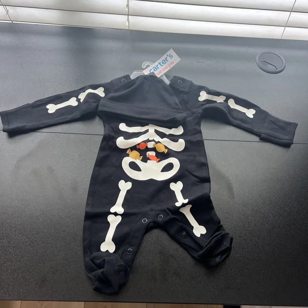 Newborn Halloween Outfit – Long Sleeve Skull – Carter’s & Cat & Jack Mix